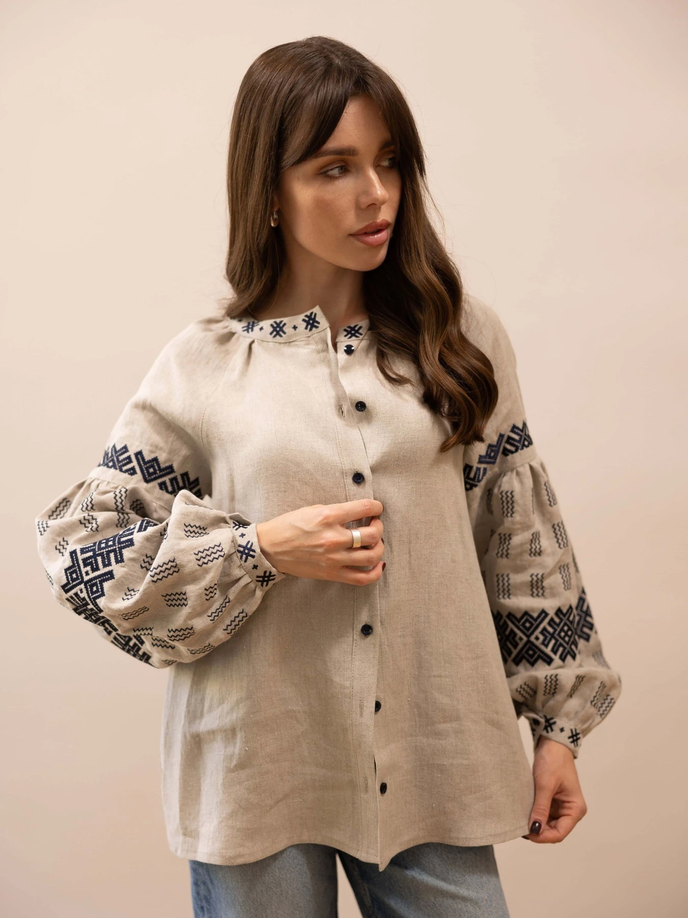 Вишиванки FloveTouch Криниця модель V0102 Фото