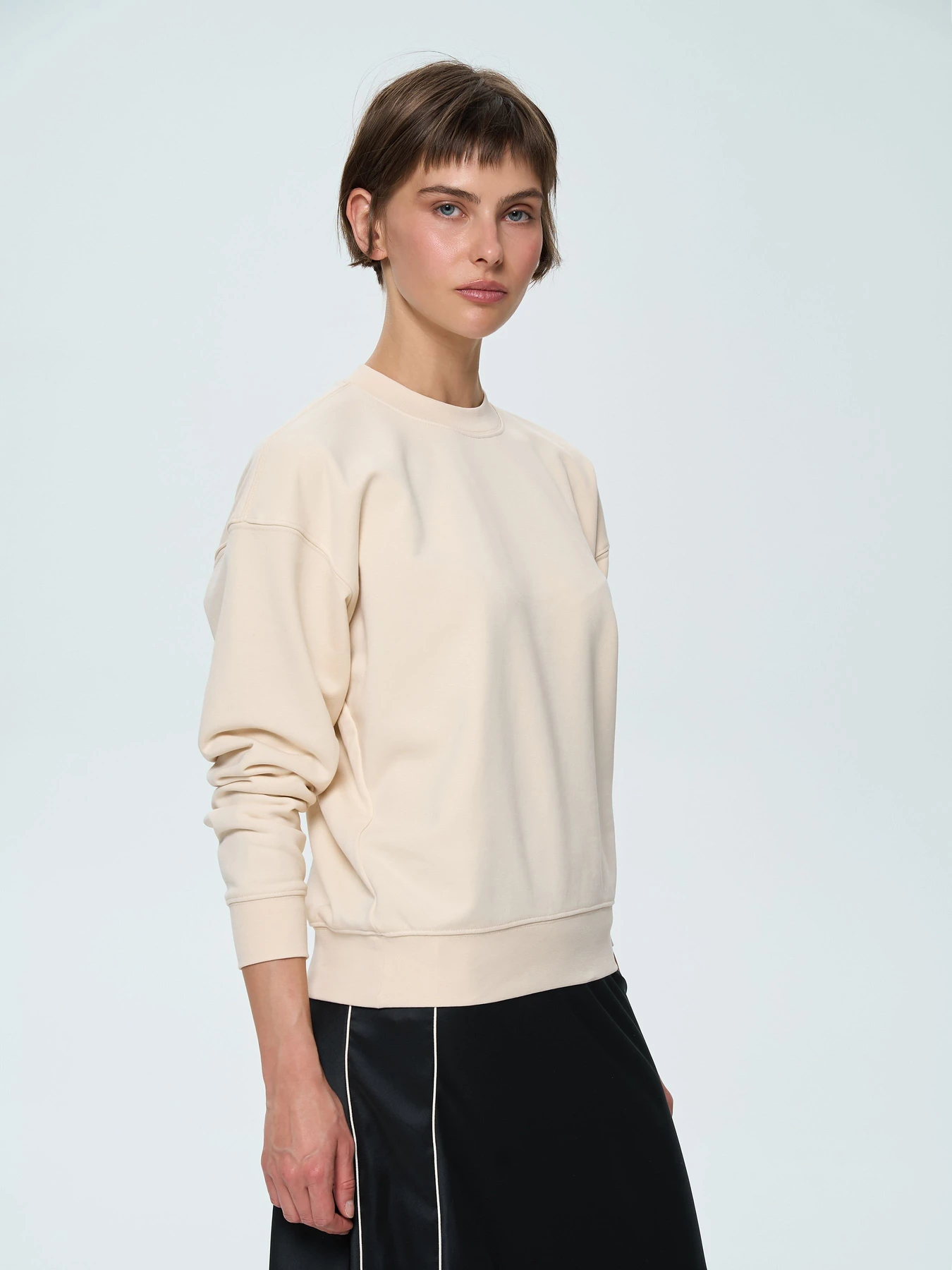 Худі та світшоти Роза модель 260214_cream Худі та світшоти Роза модель 260214_cream Фото