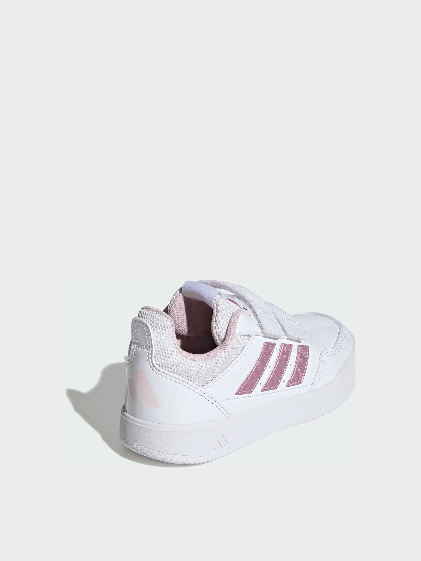 Кроссовки Adidas модель KJ9773 Кроссовки Adidas модель KJ9773 Фото