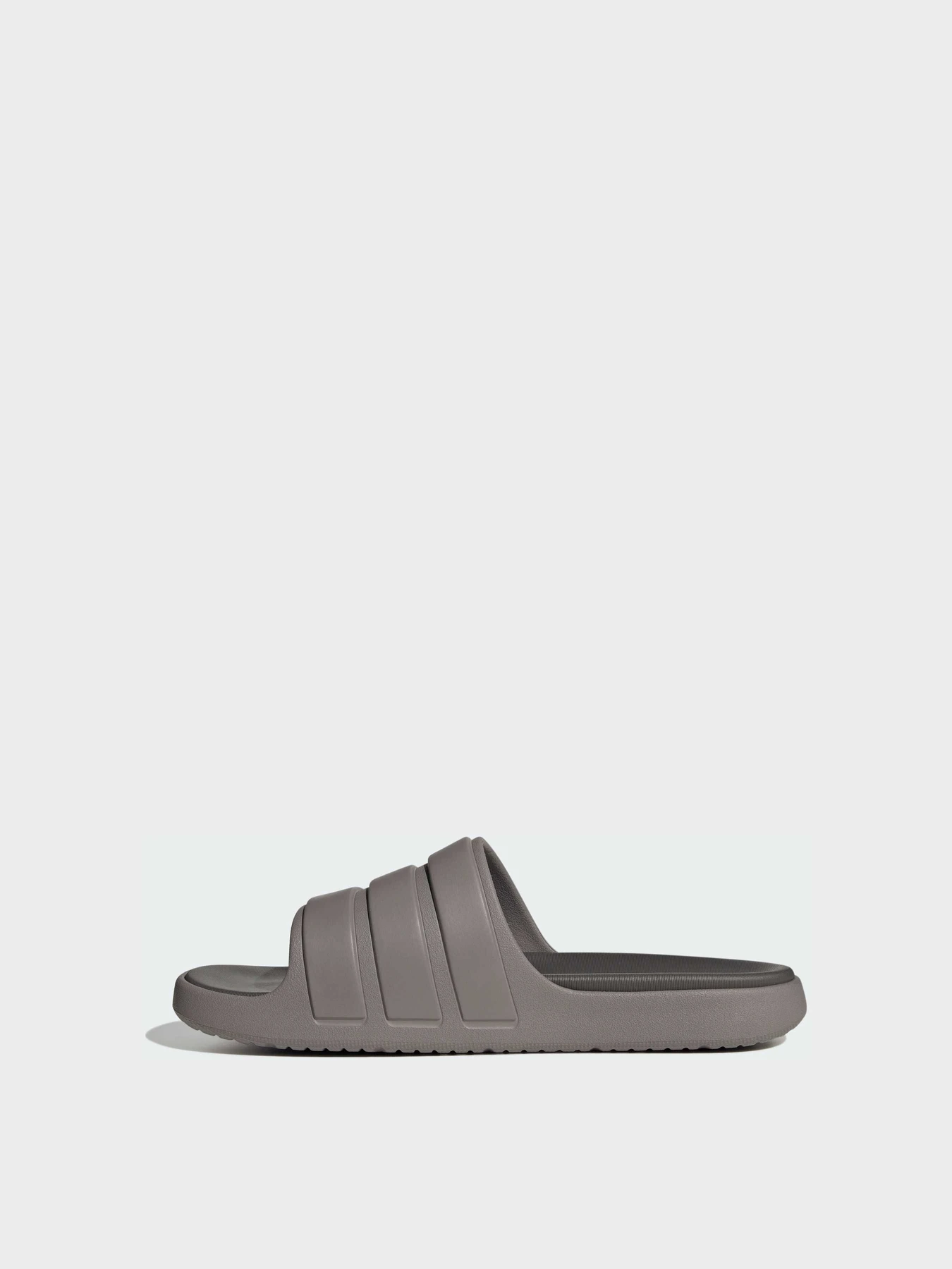 Шльопанці Adidas модель JI2273 Шльопанці Adidas модель JI2273 Фото