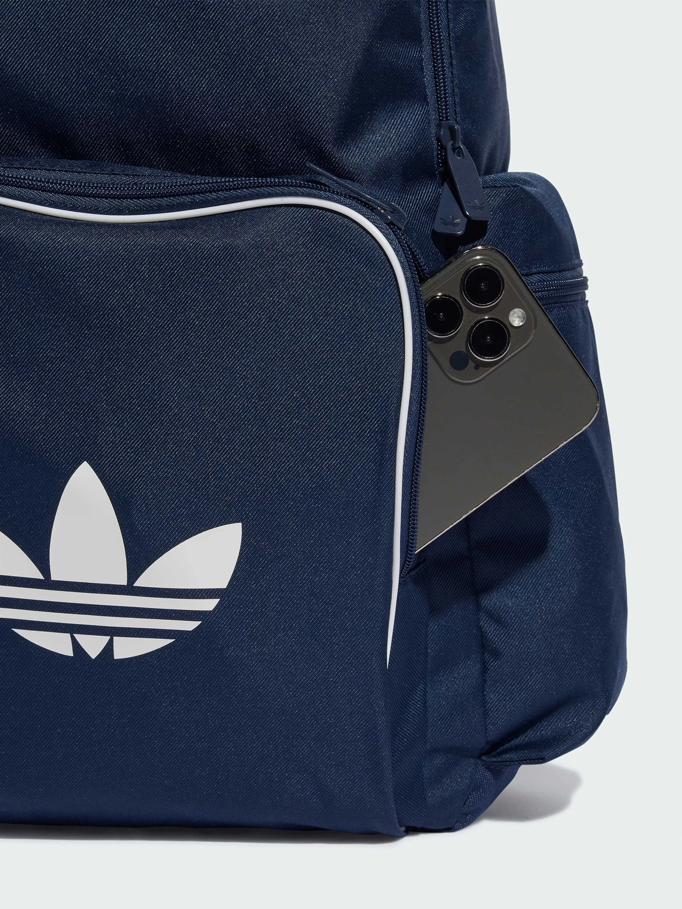 Рюкзаки Adidas Adicolor модель JX0239 Рюкзаки Adidas Adicolor модель JX0239 Фото