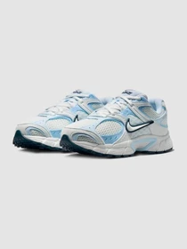 Кроссовки NIKE V5 Rnr модель II6294-104 Фото