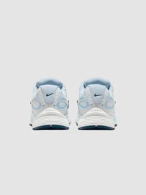 Кроссовки NIKE V5 Rnr модель II6294-104 Фото