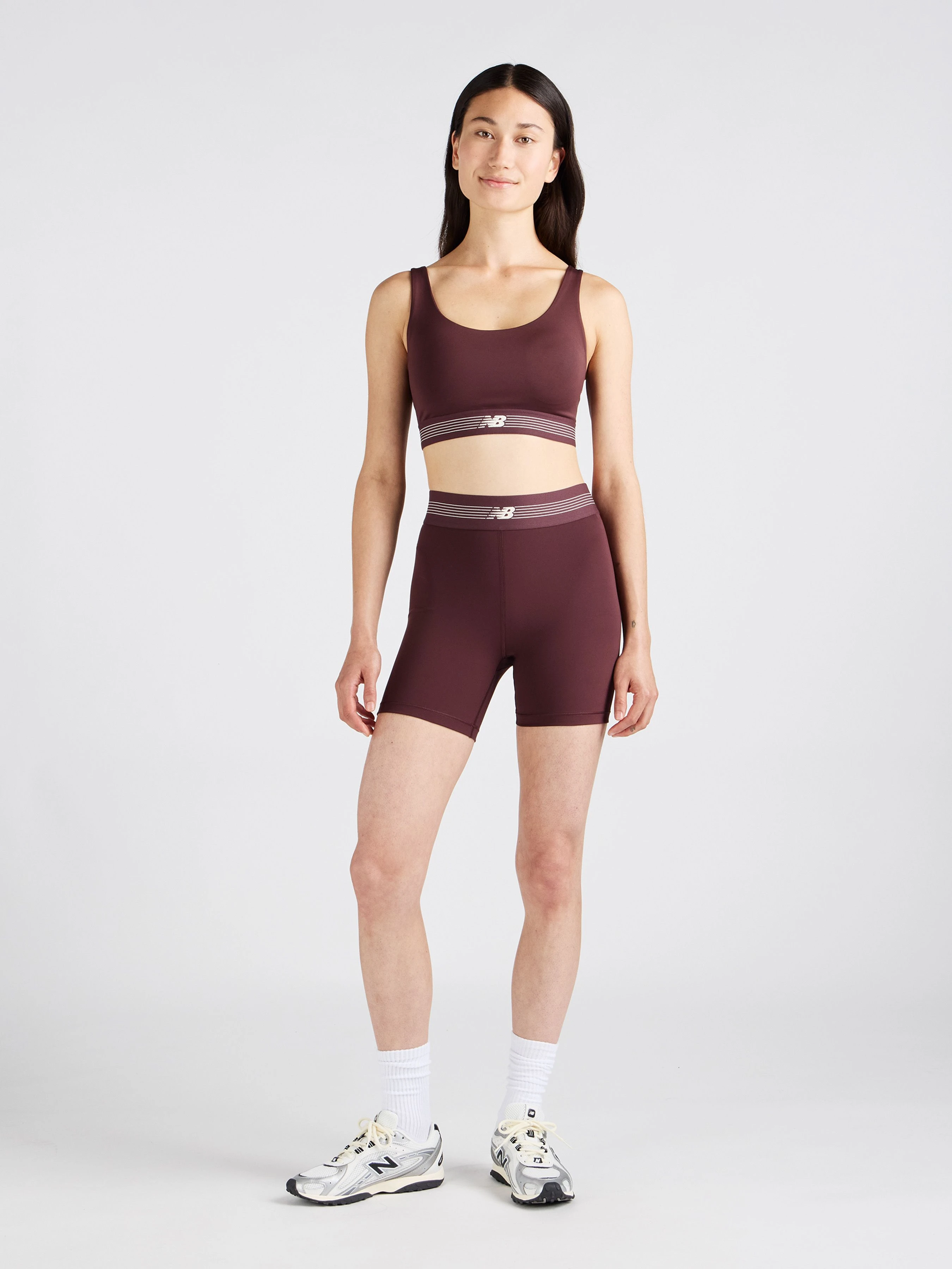 Жіночі Спортивні шорти New Balance фото 3