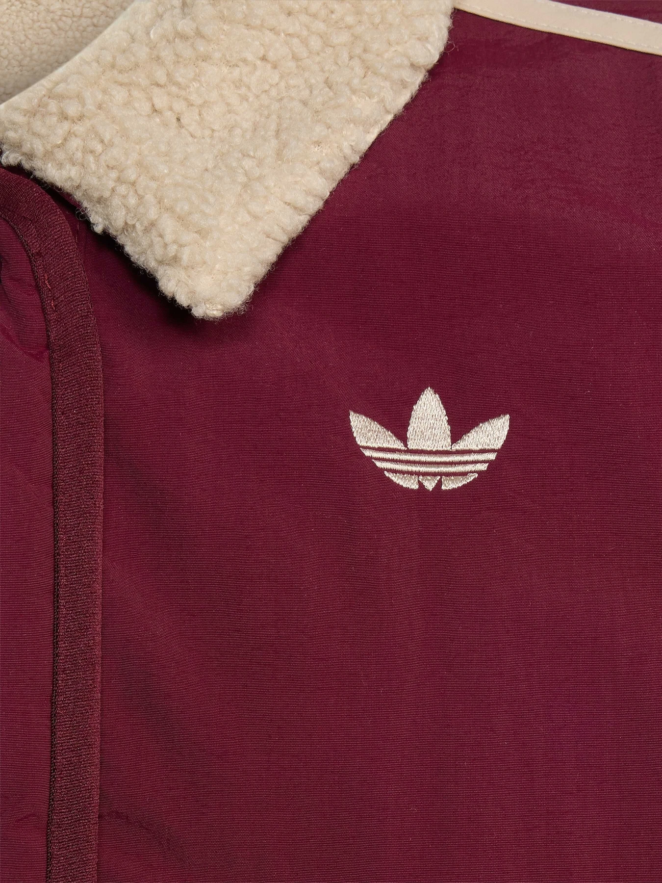 Куртки та дублянки Adidas модель KS1718 Куртки та дублянки Adidas модель KS1718 Фото