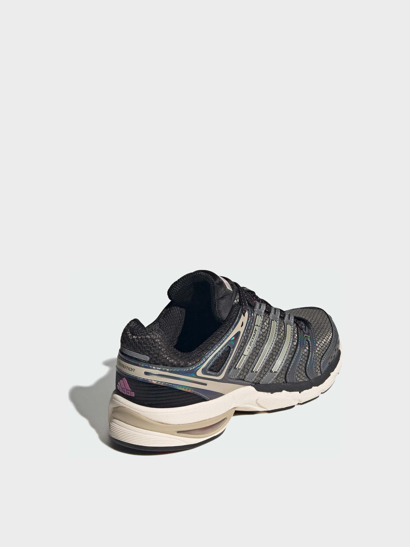 Кроссовки Adidas модель KI2093 Кроссовки Adidas модель KI2093 Фото