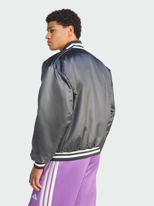 Чоловічий Бомбер adidas фото 2