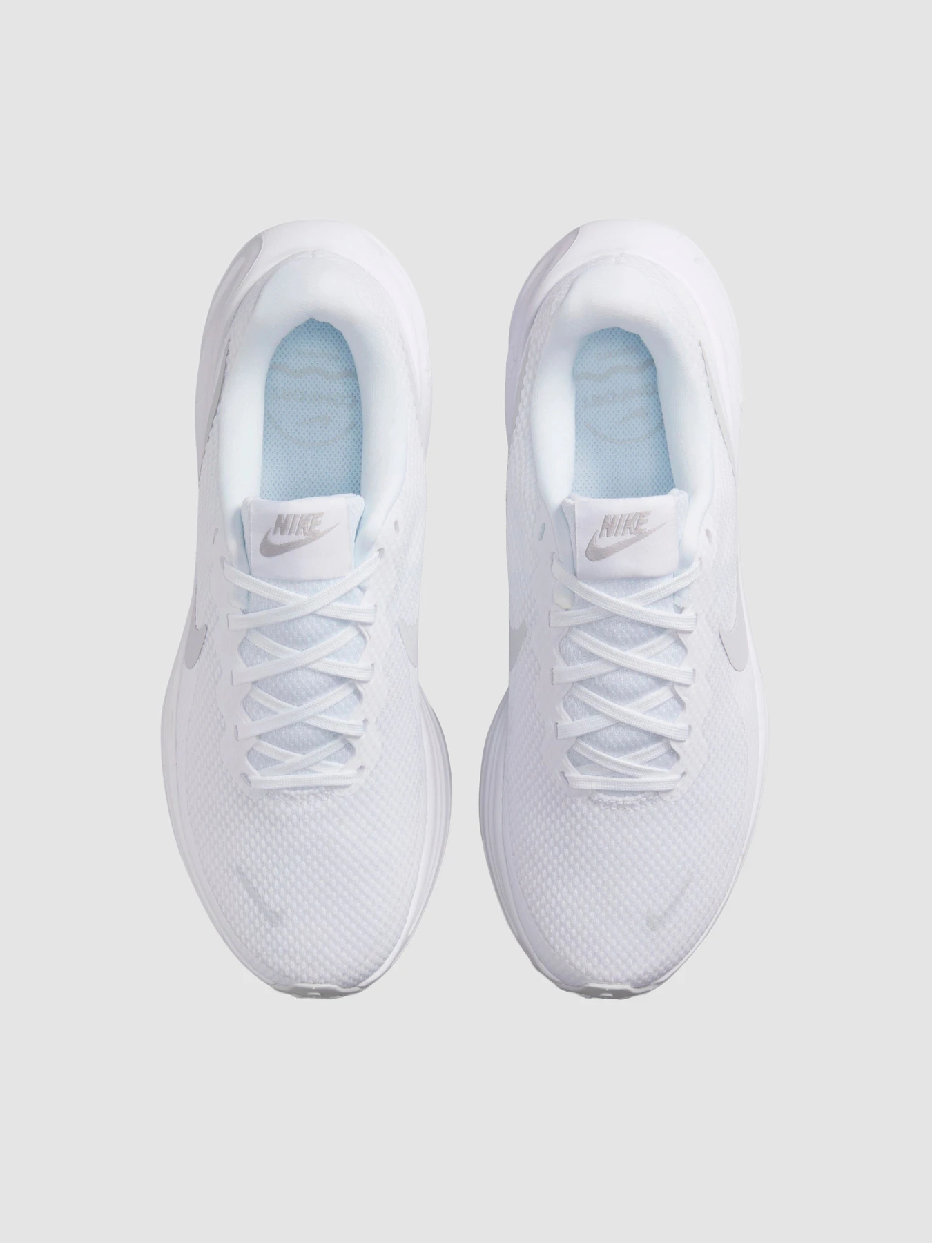 Кросівки NIKE W Revolution 8 модель HJ8485-101 Кросівки NIKE W Revolution 8 модель HJ8485-101 Фото