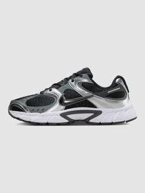 Кросівки NIKE V5 Rnr модель HJ5228-004 Фото