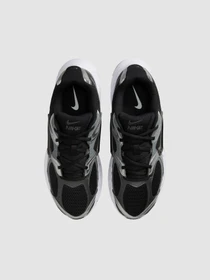 Кросівки NIKE V5 Rnr модель HJ5228-004 Фото