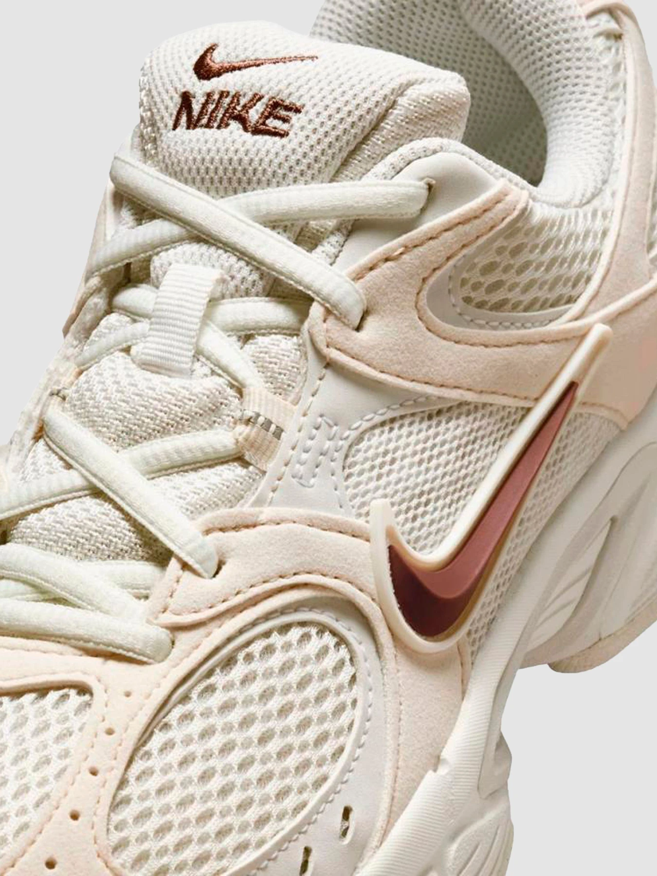 Кроссовки NIKE V5 Rnr S модель IQ7577-121 Кроссовки NIKE V5 Rnr S модель IQ7577-121 Фото