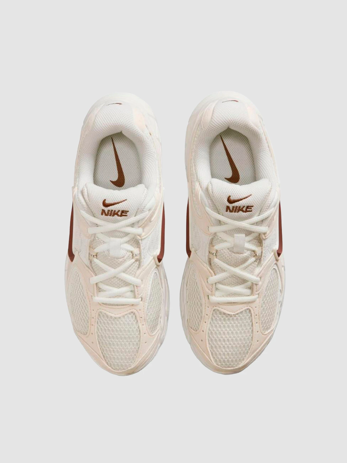 Кроссовки NIKE V5 Rnr S модель IQ7577-121 Кроссовки NIKE V5 Rnr S модель IQ7577-121 Фото