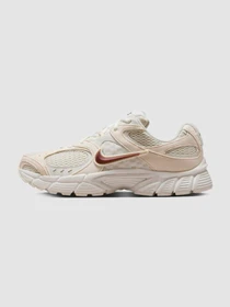Кроссовки NIKE V5 Rnr S модель IQ7577-121 Фото