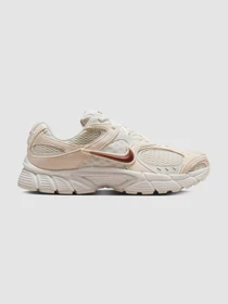 Кросівки NIKE V5 Rnr S модель IQ7577-121 Фото
