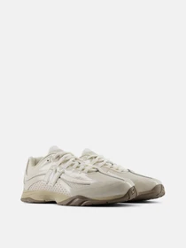 Кросівки New Balance RC56 модель URC562KH Фото