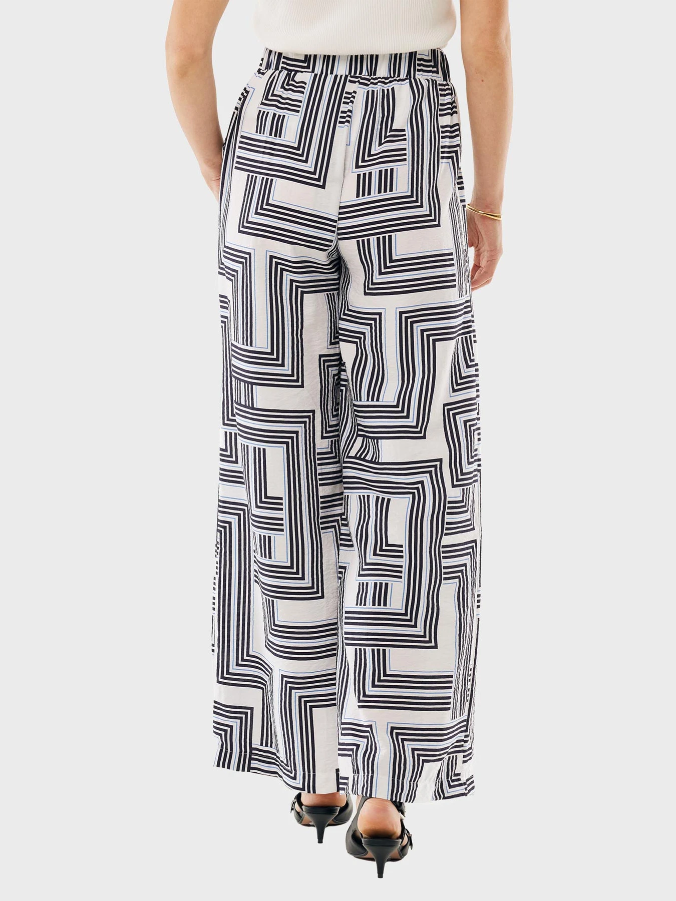 Штани MEXX модель MF007004661W Штани MEXX модель MF007004661W Фото