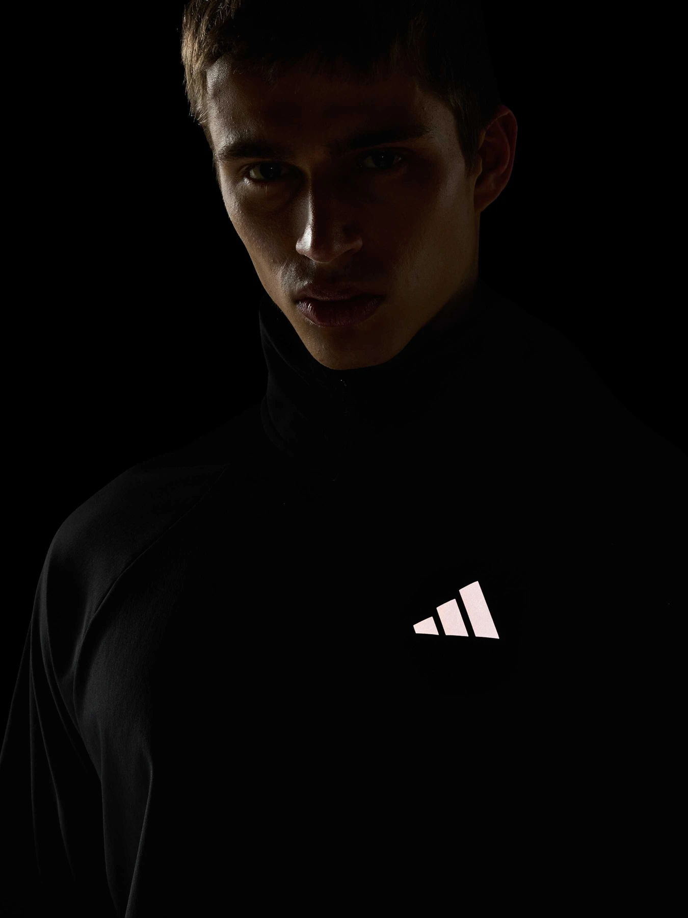 Куртки та дублянки Adidas Adidas Essentials модель KG5743 Куртки та дублянки Adidas Adidas Essentials модель KG5743 Фото