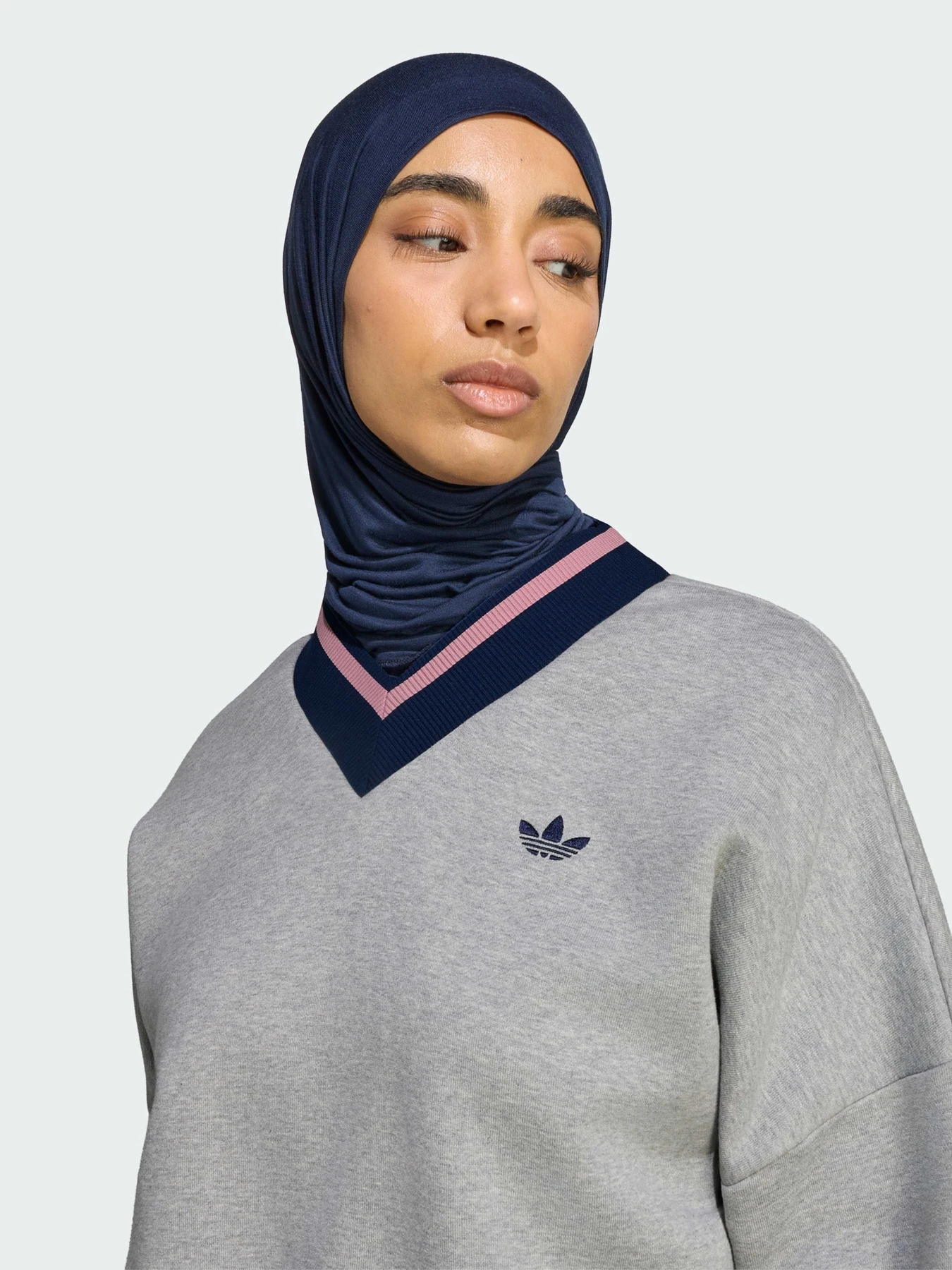 Худі та світшоти Adidas Adicolor модель KS7368 Худі та світшоти Adidas Adicolor модель KS7368 Фото