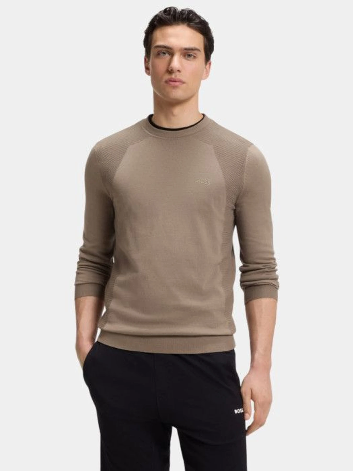 Свитеры и кардиганы BOSS модель 15632 Фото