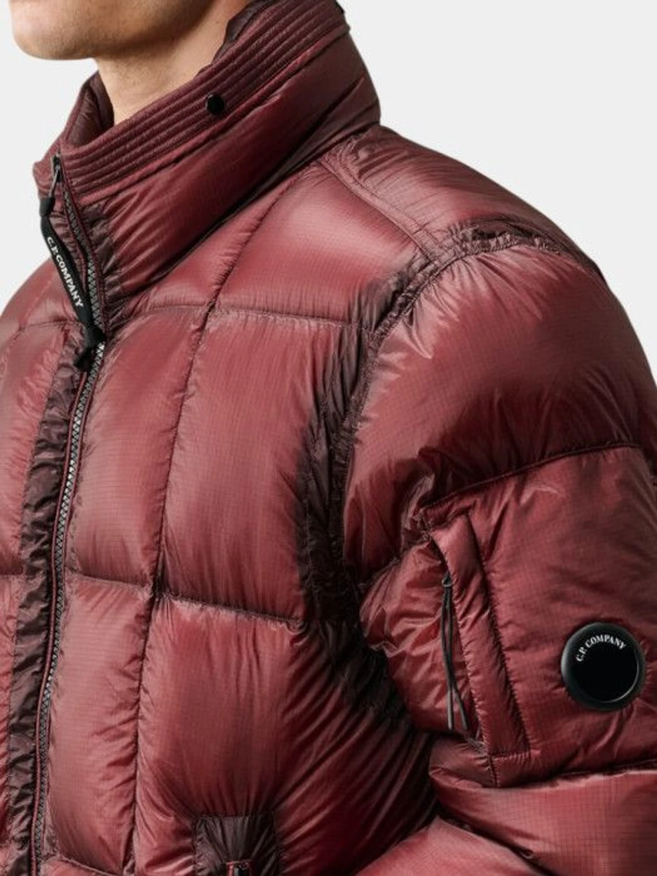 Куртки и дубленки CP Company модель 15746 Фото