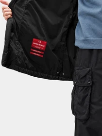 Куртки и дубленки CP Company модель 15747 Фото