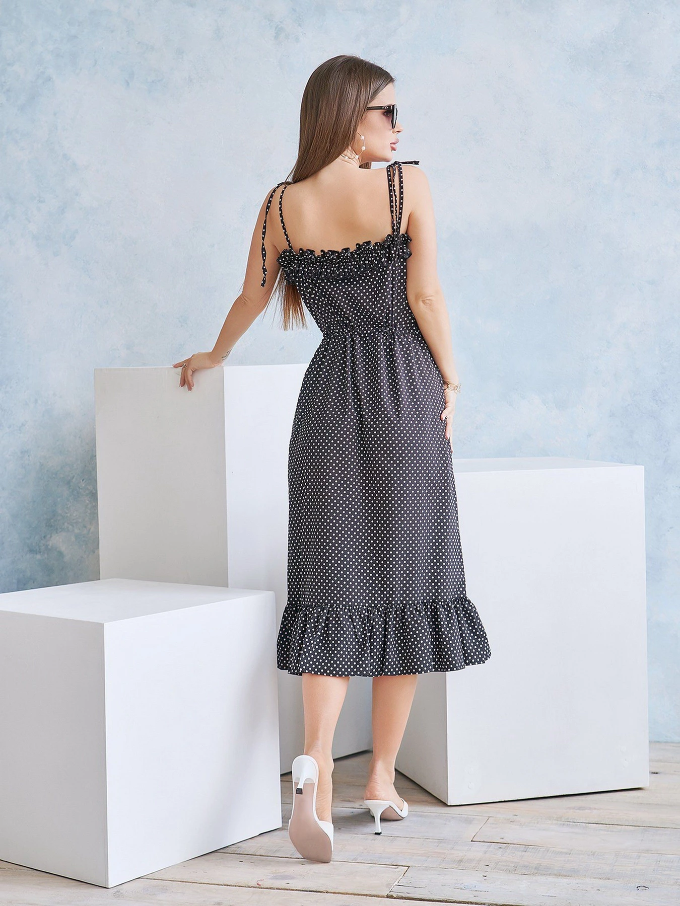 Сукні ISSA Plus модель 11707_black Фото