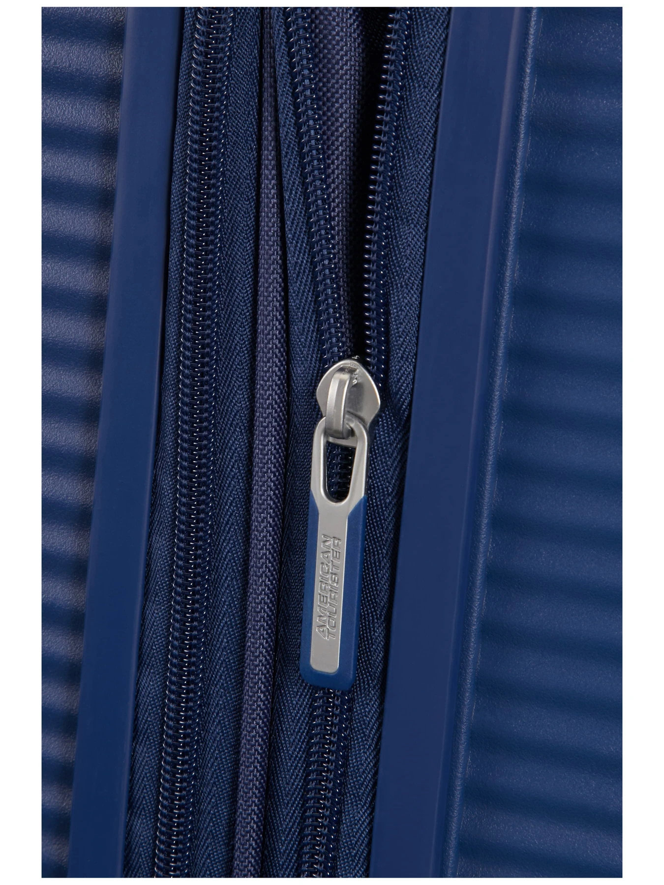 Дорожные сумки и чемоданы American Tourister модель 32G41003 Фото
