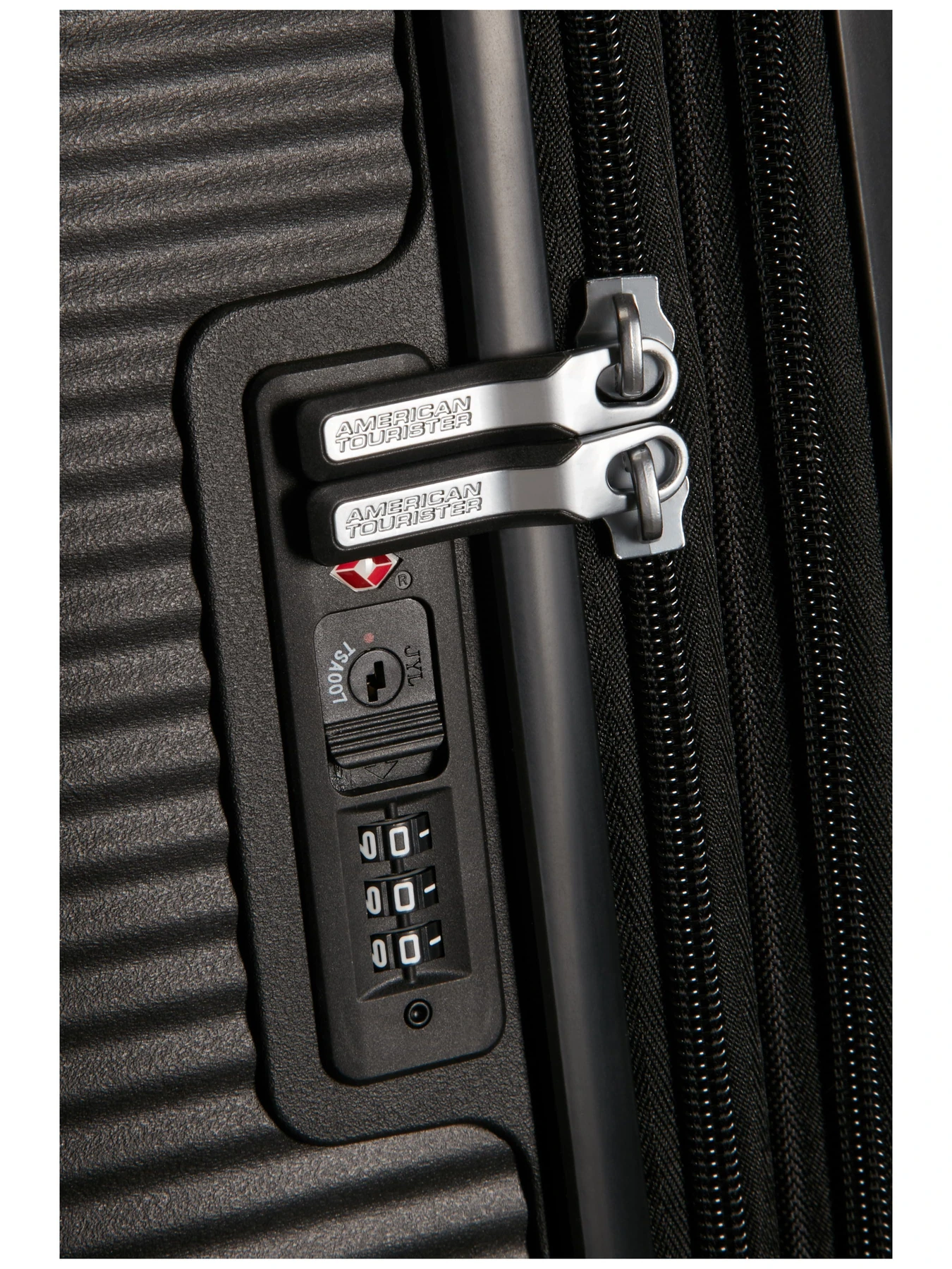Дорожные сумки и чемоданы American Tourister модель 32G09001 Фото