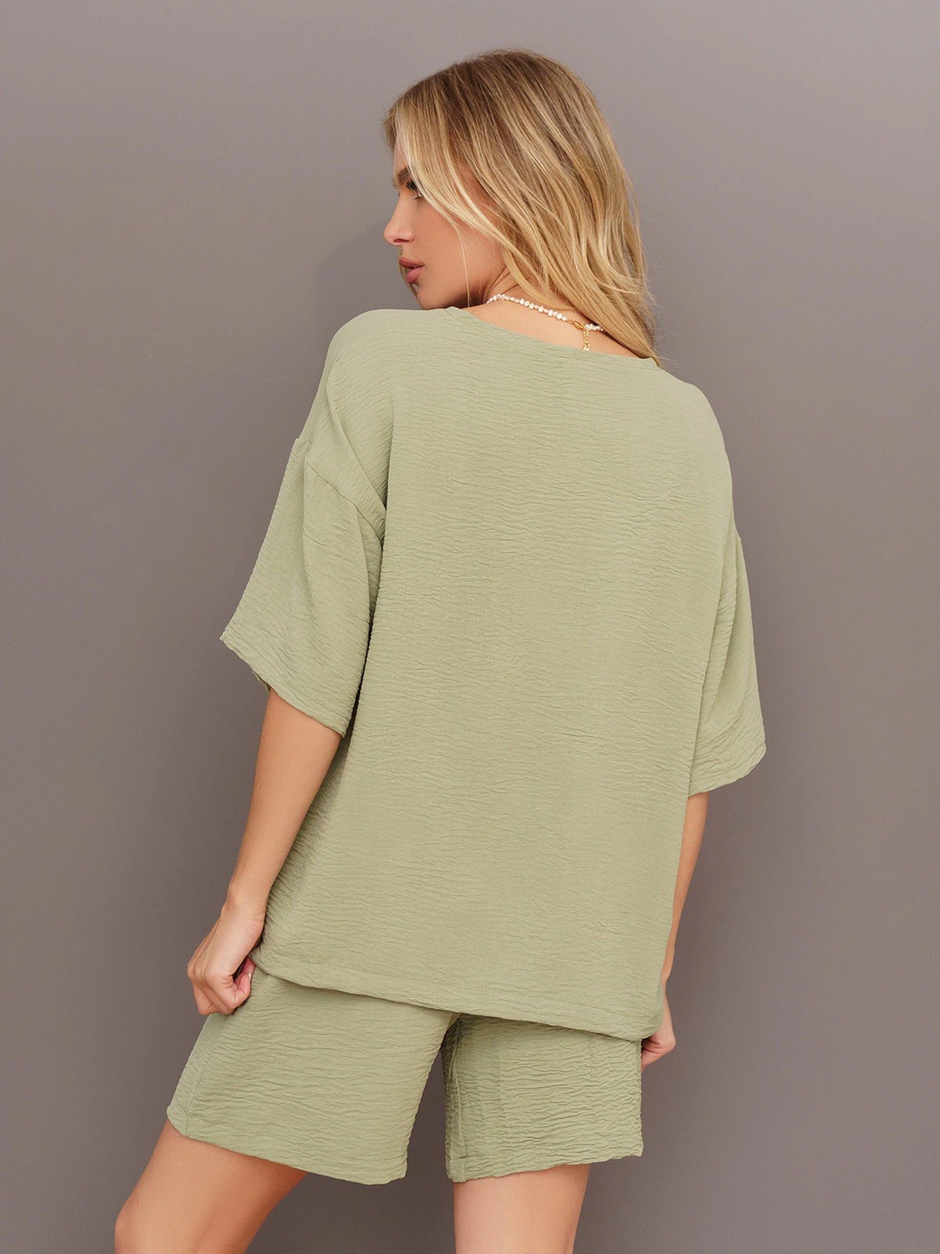 Костюми ISSA Plus модель 13437_khaki Костюми ISSA Plus модель 13437_khaki Фото