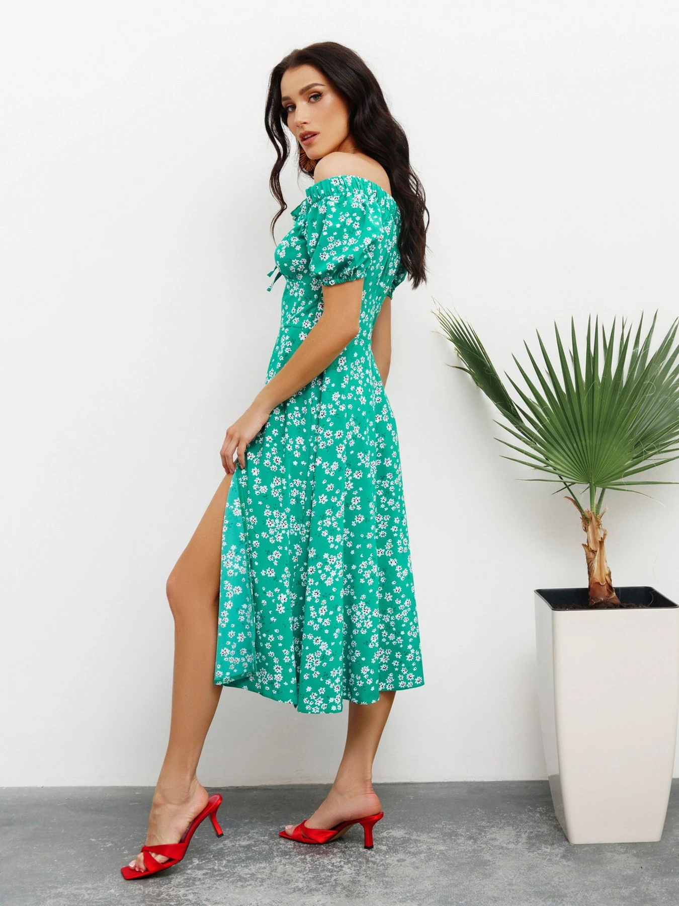 Сукні ISSA Plus модель SA-413_green Сукні ISSA Plus модель SA-413_green Фото