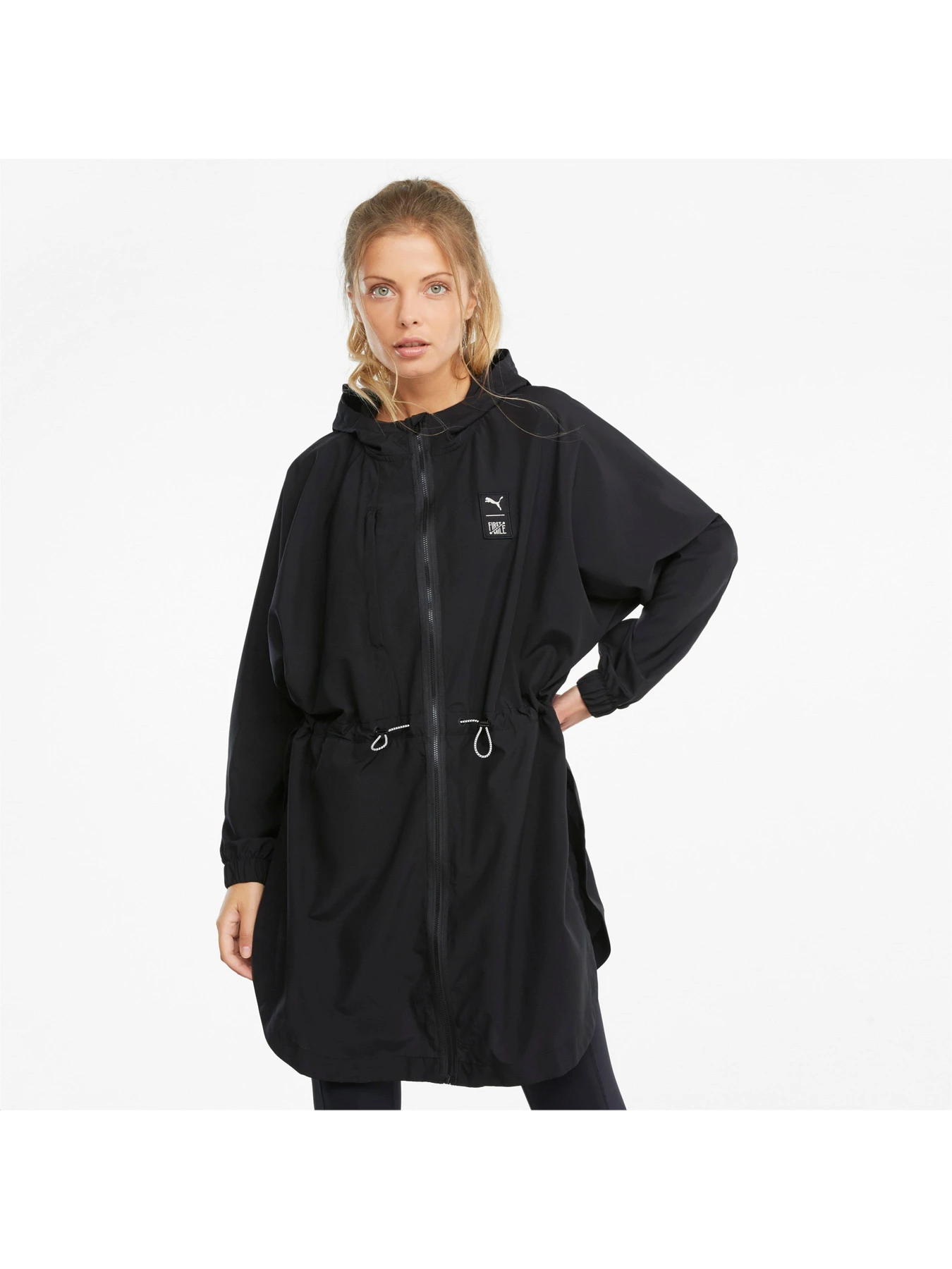 Куртки и дубленки PUMA модель 521000 Фото