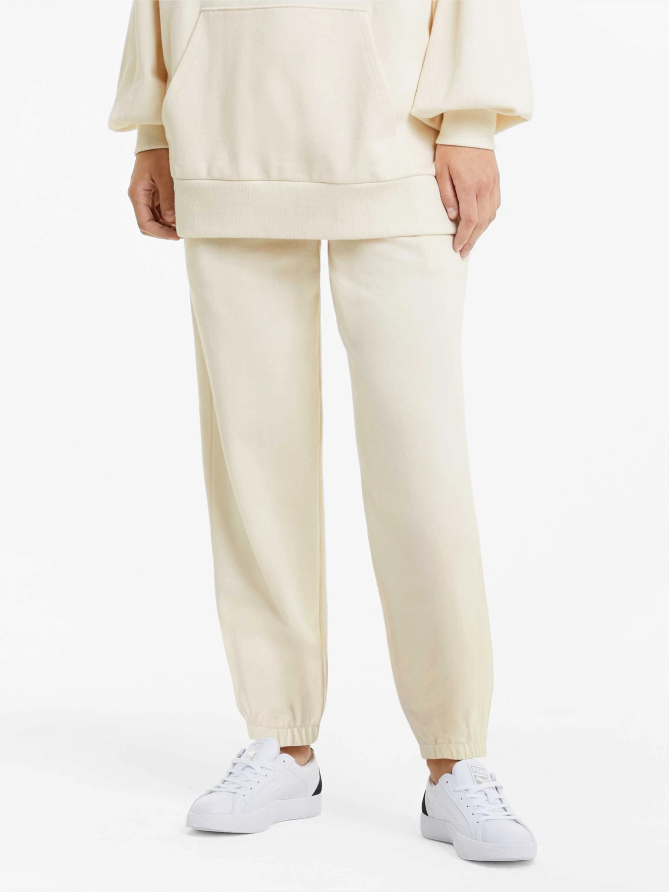 Штани PUMA Classics Relaxed Jogger модель 530416 Штани PUMA Classics Relaxed Jogger модель 530416 Фото