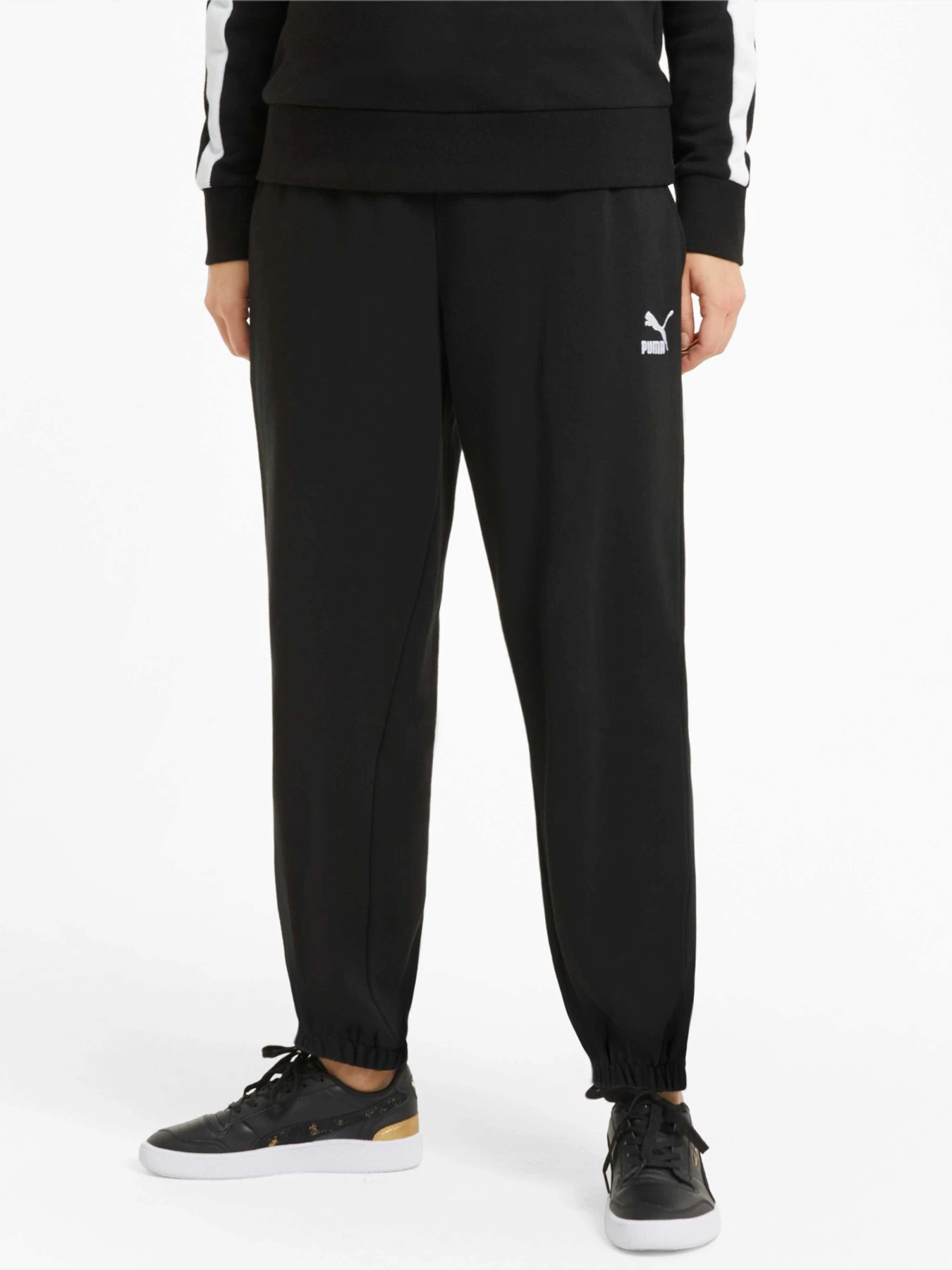 Штани PUMA Classics Relaxed Jogger модель 530416 Штани PUMA Classics Relaxed Jogger модель 530416 Фото