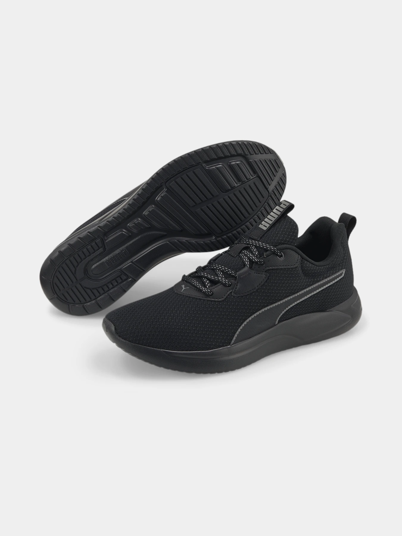 Кросівки PUMA Resolve Smooth модель 376219 Кросівки PUMA Resolve Smooth модель 376219 Фото