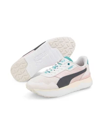 Кроссовки PUMA R78 Voyage Premium модель 382718 Фото
