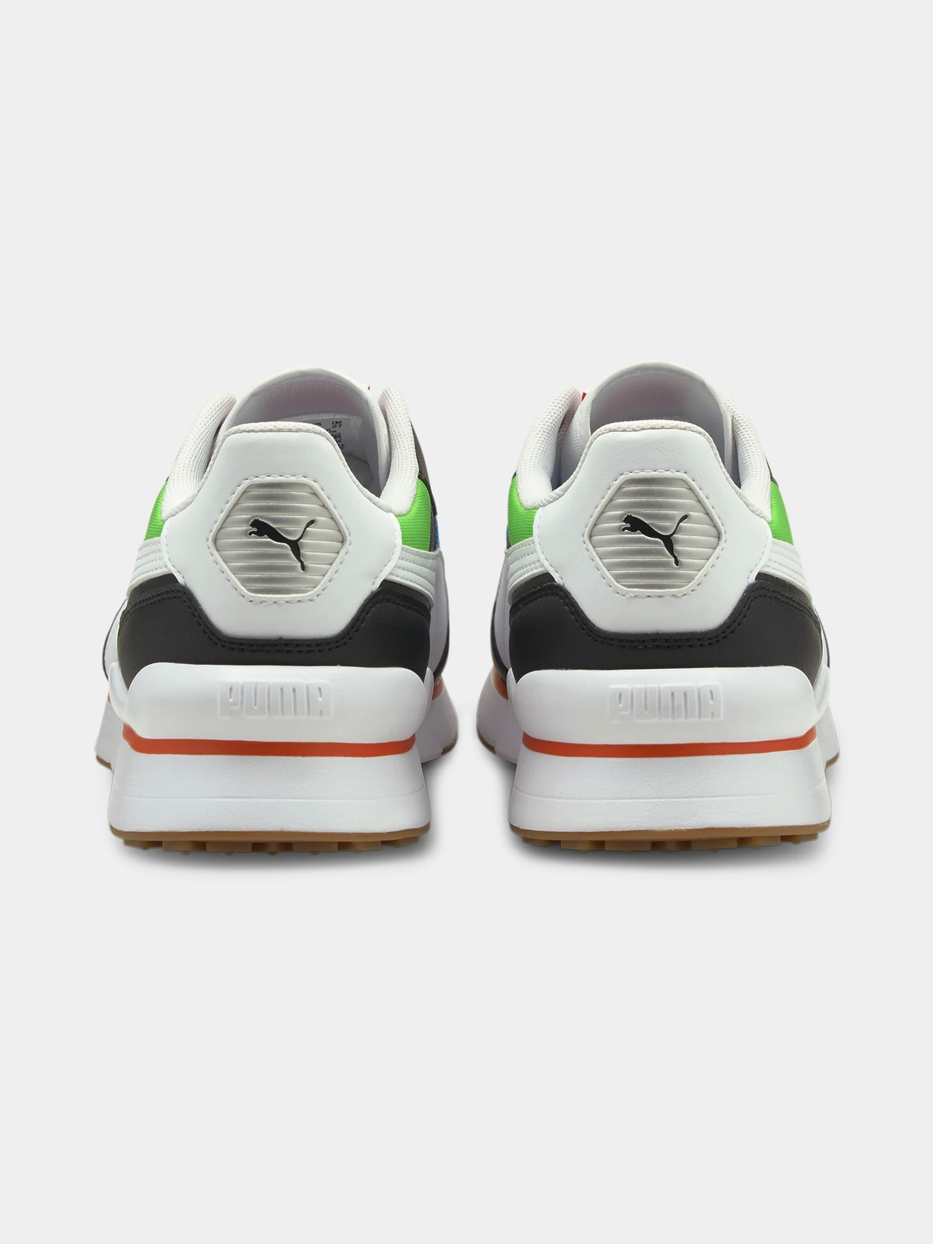 Кроссовки PUMA R78 Futr модель 374895 Фото