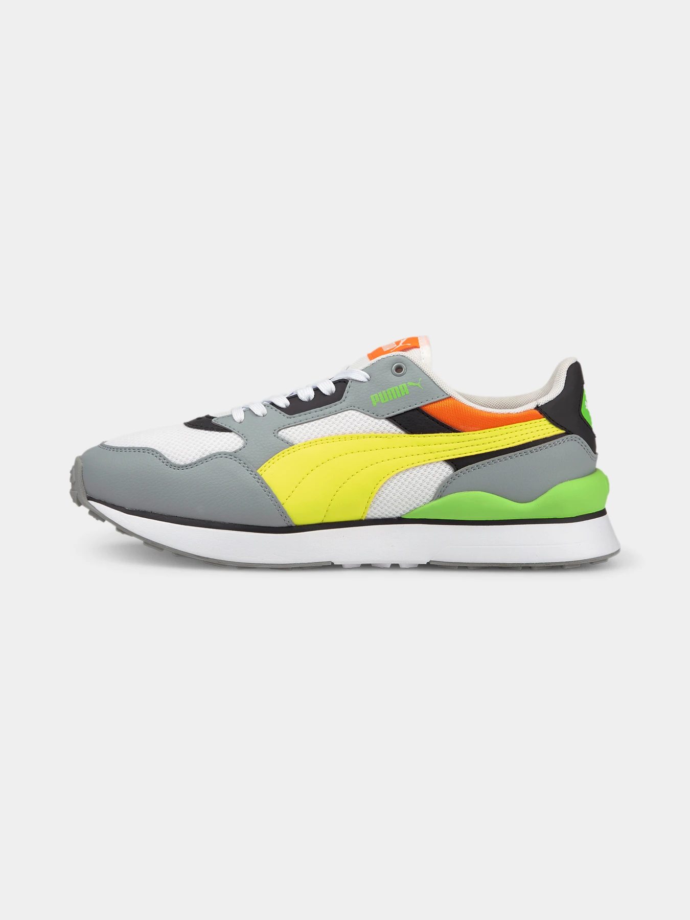 Кроссовки PUMA R78 Futr модель 374895 Кроссовки PUMA R78 Futr модель 374895 Фото