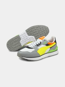 Кроссовки PUMA R78 Futr модель 374895 Фото