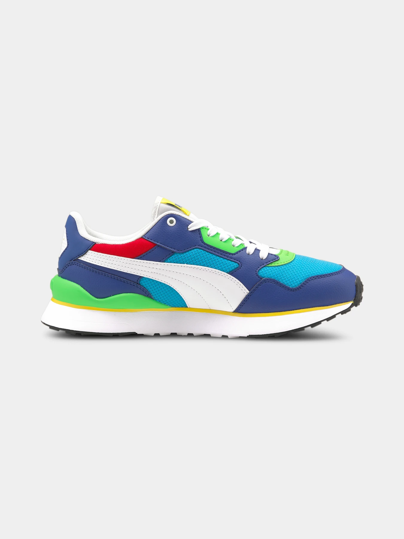 Кроссовки PUMA R78 Futr модель 374895 Фото