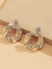 Серьги-подвески ISSA Plus модель AK-23_gold Фото