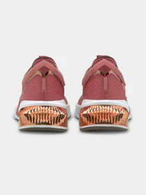 Кросівки PUMA Provoke Xt Ftr Moto Rose модель 195612 Фото