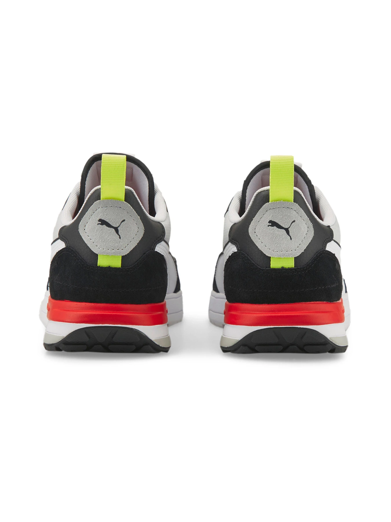 Кроссовки PUMA R22 модель 383462 Кроссовки PUMA R22 модель 383462 Фото