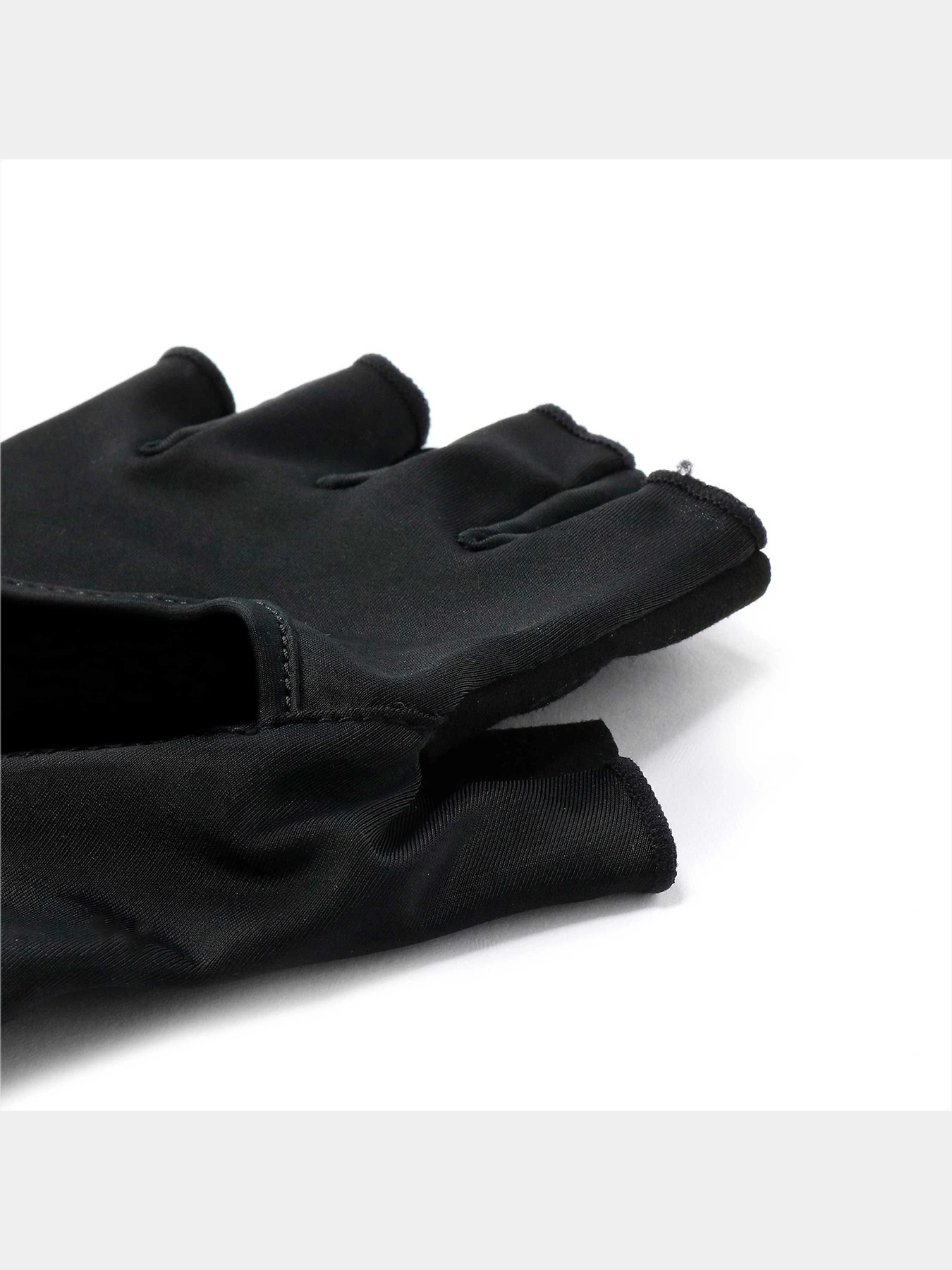 Перчатки для спорта PUMA Tr Ess Cut Fingered Gloves модель 041465 Перчатки для спорта PUMA Tr Ess Cut Fingered Gloves модель 041465 Фото