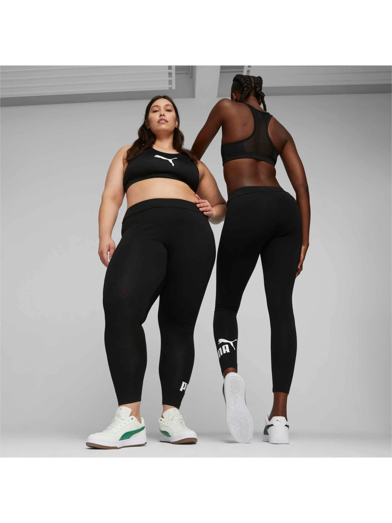 Брюки PUMA Ess Logo Leggings модель 586832 Брюки PUMA Ess Logo Leggings модель 586832 Фото