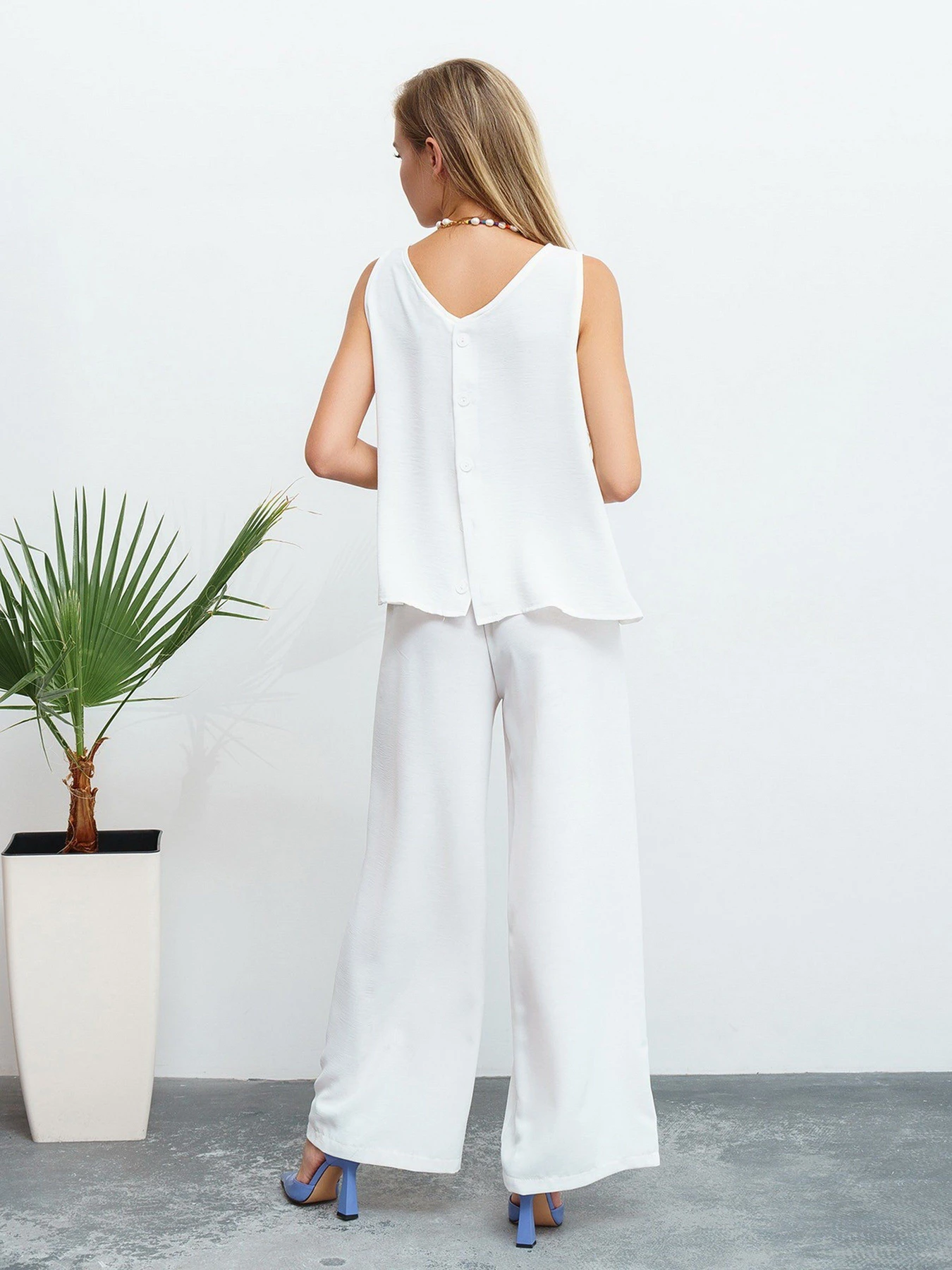 Костюми ISSA Plus модель 13451_white Фото