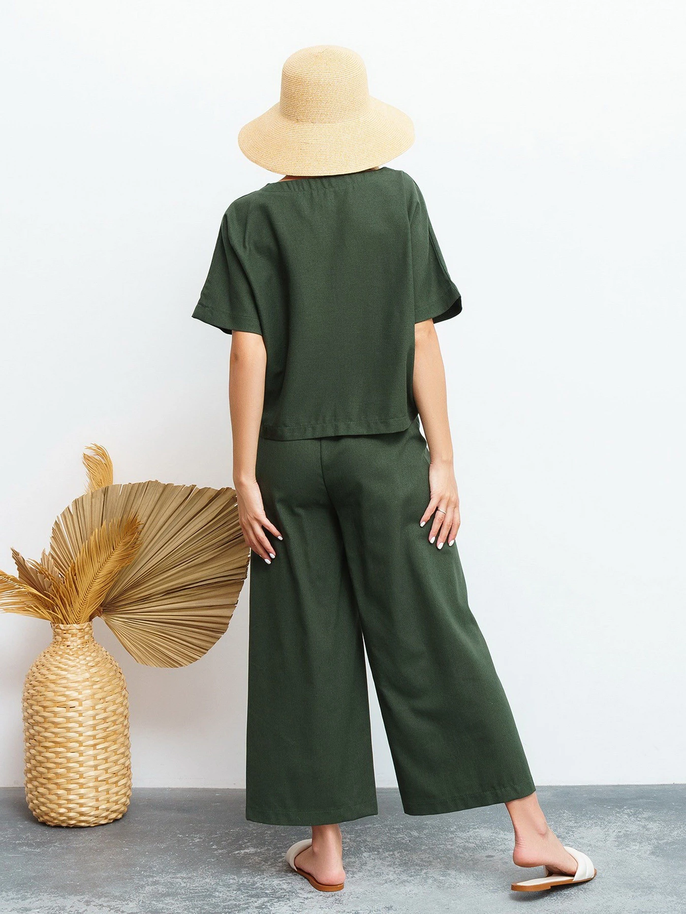 Костюмы ISSA Plus модель 13459_hacks Костюмы ISSA Plus модель 13459_hacks Фото