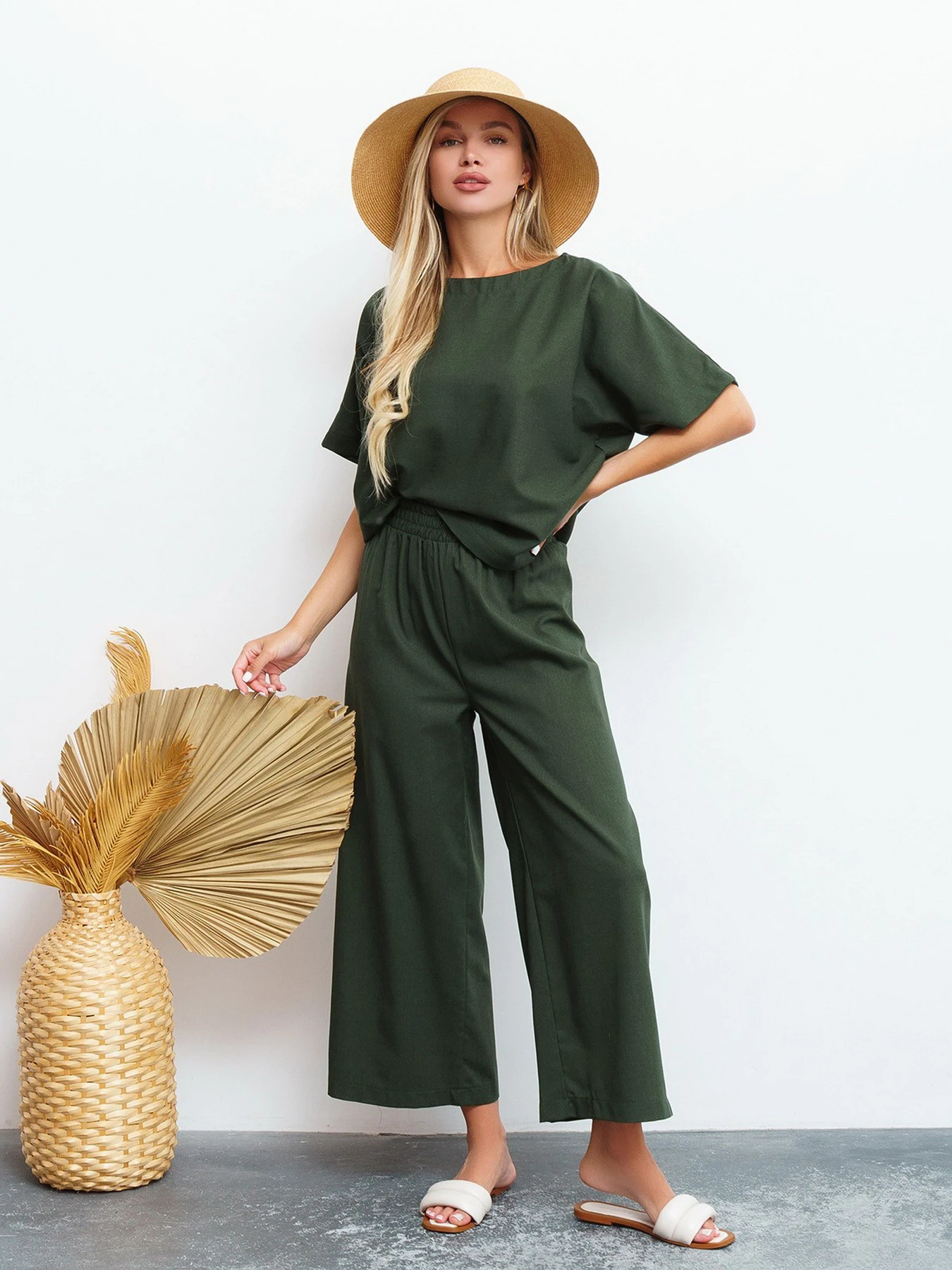 Костюмы ISSA Plus модель 13459_hacks Костюмы ISSA Plus модель 13459_hacks Фото