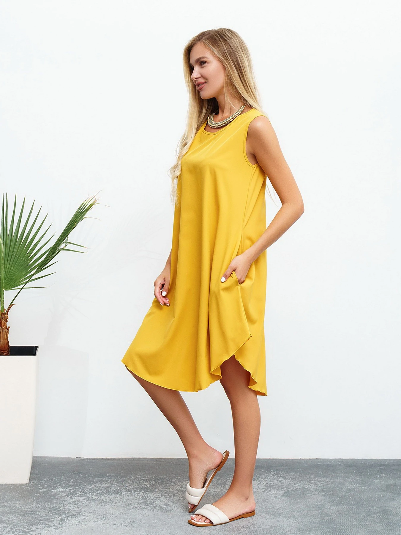 Сукні ISSA Plus модель 13462_mustard Сукні ISSA Plus модель 13462_mustard Фото