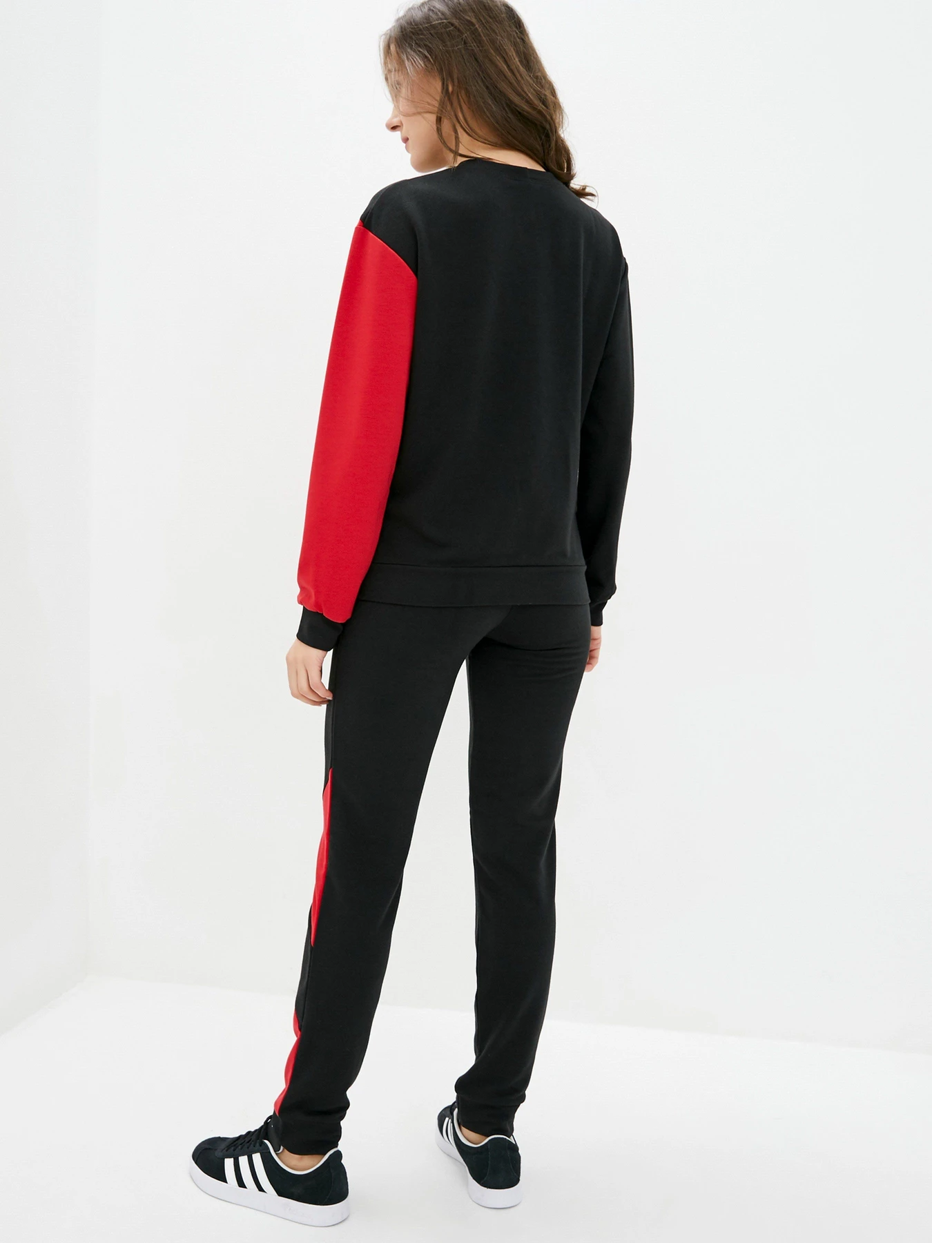 Костюмы ISSA Plus модель SA-25_blackred Костюмы ISSA Plus модель SA-25_blackred Фото
