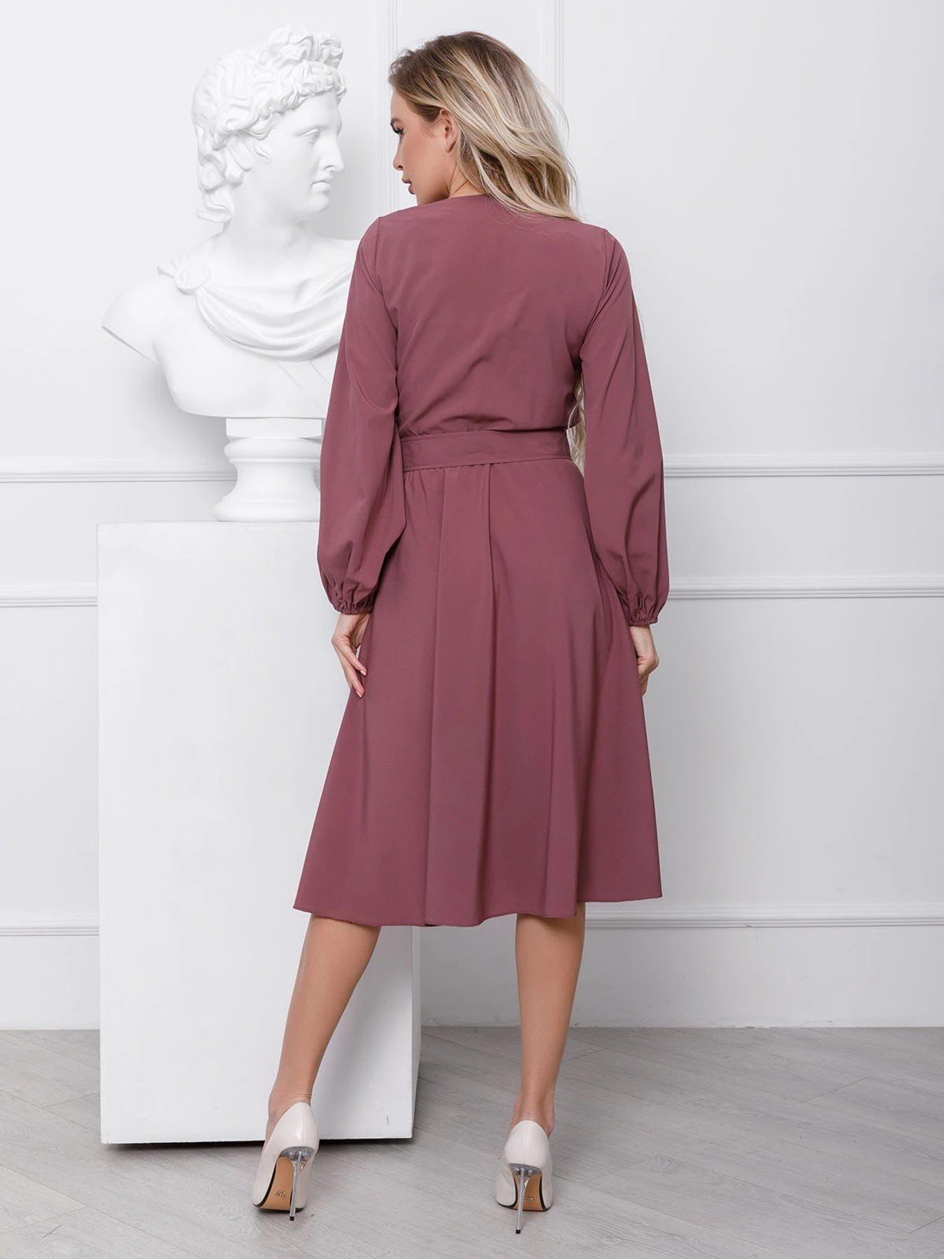 Платья ISSA Plus модель 12417_darklilac Платья ISSA Plus модель 12417_darklilac Фото